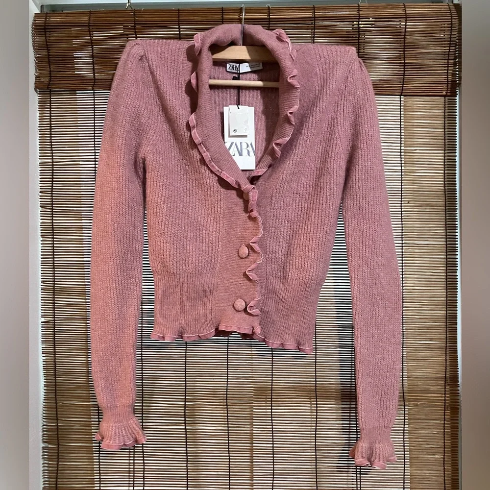 Zara NWT Pink Ruffled Cardigan - Picture 3 of 11